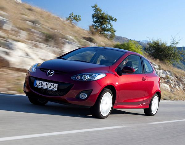 La Mazda 2 s'offre un léger restyling