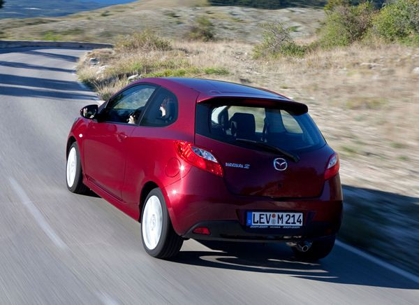 La Mazda 2 s'offre un léger restyling