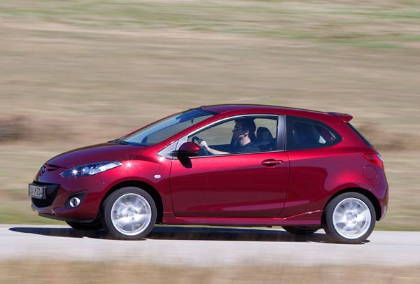 La Mazda 2 s'offre un léger restyling