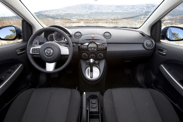 La Mazda 2 s'offre un léger restyling