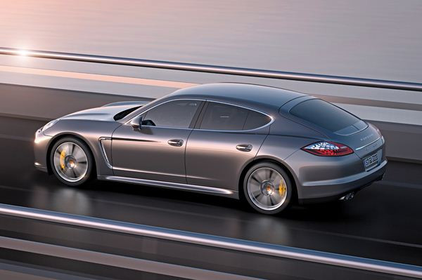 La Porsche Panamera Turbo S franchit le 0 à 100 km/h en moins de 4 secondes