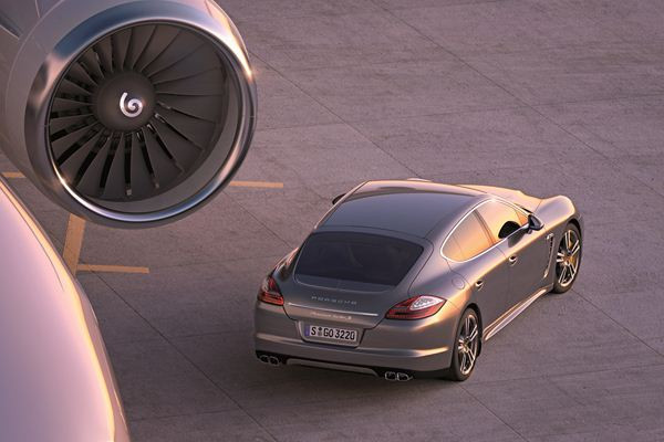 La Porsche Panamera Turbo S franchit le 0 à 100 km/h en moins de 4 secondes