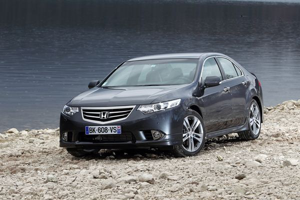 Honda lance la version restylée de la berline Accord