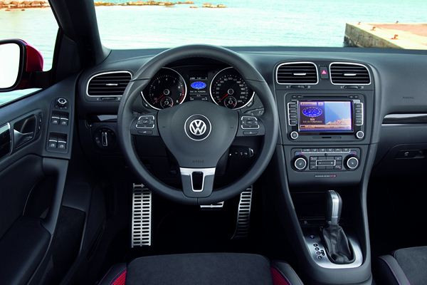 Retour estival de la nouvelle Volkswagen Golf Cabriolet