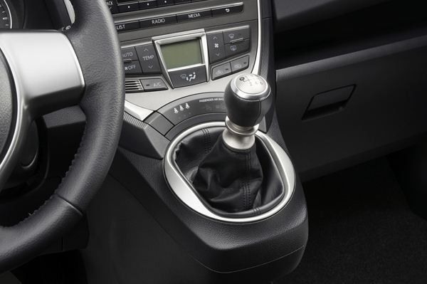 Subaru lance son minispace Trezia