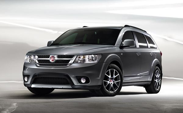 Fiat lance son nouveau monospace familial Freemont