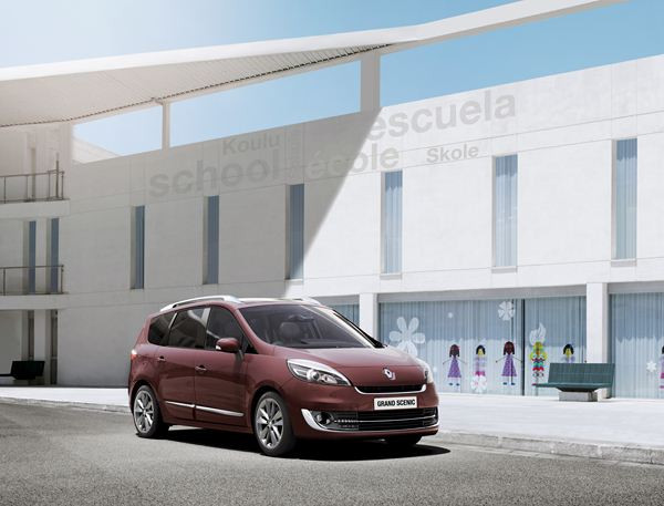 Le Renault Scenic s'offre un léger restyling de mi-carrière