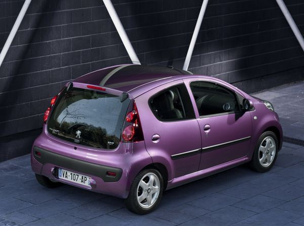 La Peugeot 107 restylée commercialisée à partir de 9 700 euros
