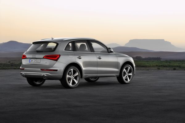 L’Audi Q5 s’offre un design dynamisé et six nouveaux moteurs