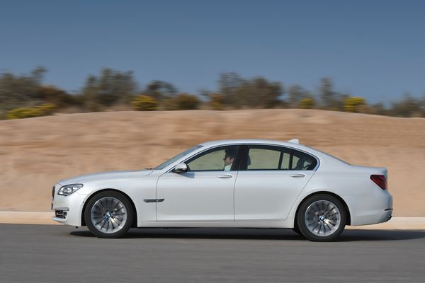 La routière grand luxe BMW Série 7 s'offre un restyling