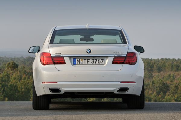 La routière grand luxe BMW Série 7 s'offre un restyling