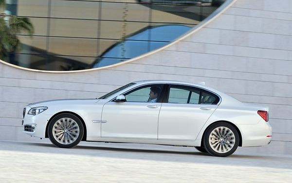 La routière grand luxe BMW Série 7 s'offre un restyling