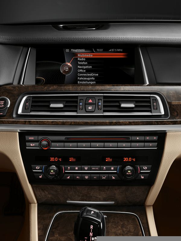La routière grand luxe BMW Série 7 s'offre un restyling