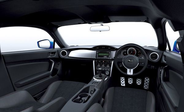 Un coupé sport Subaru à propulsion arrière et moteur Boxer à plat de 200 ch