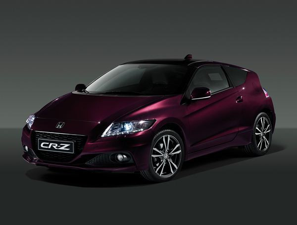 Le coupé Honda CR-Z Hybride s'offre quelques améliorations et une batterie lithium ion
