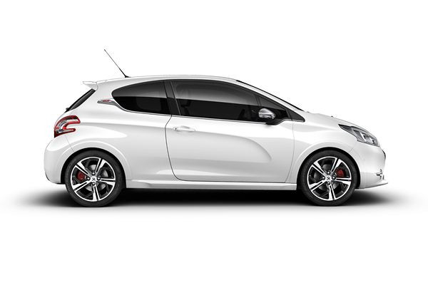 La Peugeot 208 GTi dans les roues de la mythique 205 GTi