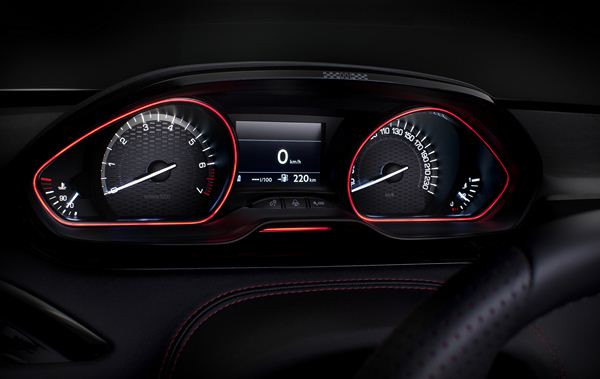 La Peugeot 208 GTi dans les roues de la mythique 205 GTi