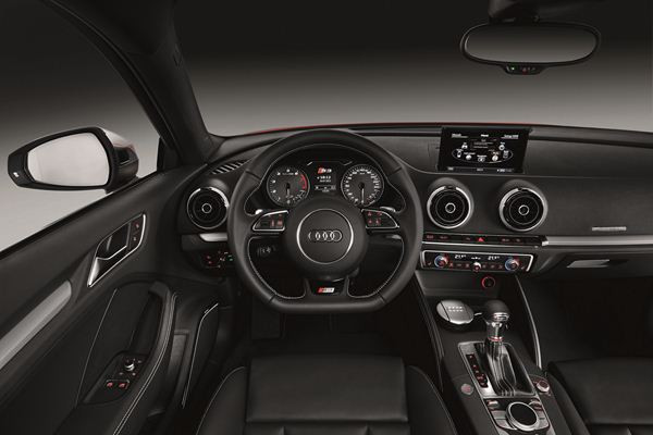 Une nouvelle Audi S3 de 300 ch avec un couple de 380 Nm