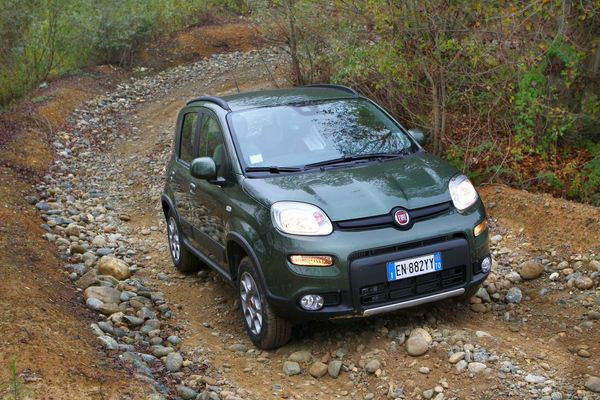 La nouvelle Fiat Panda 4x4 commercialisée à partir de 15 990 euros