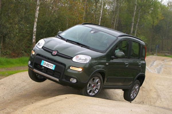 La nouvelle Fiat Panda 4x4 commercialisée à partir de 15 990 euros