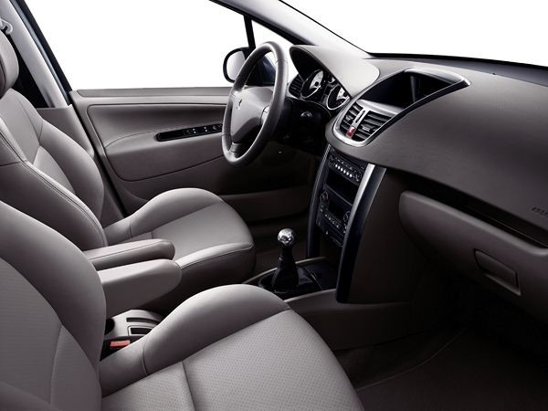 La Peugeot 207 plus commercialisée à partir de 12 950 euros