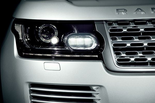 Un nouveau Range Rover combinant luxe, performances et aptitudes en tout-terrain
