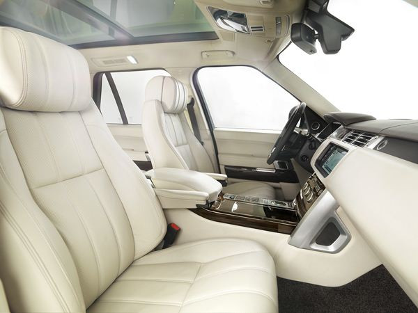 Un nouveau Range Rover combinant luxe, performances et aptitudes en tout-terrain