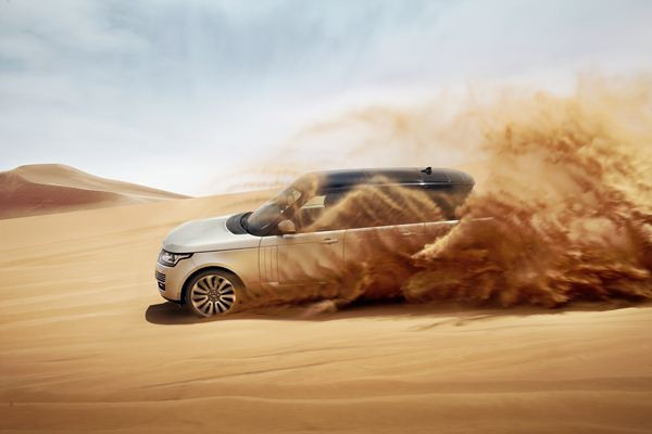 Un nouveau Range Rover combinant luxe, performances et aptitudes en tout-terrain