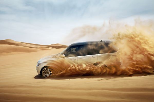 Un nouveau Range Rover combinant luxe, performances et aptitudes en tout-terrain