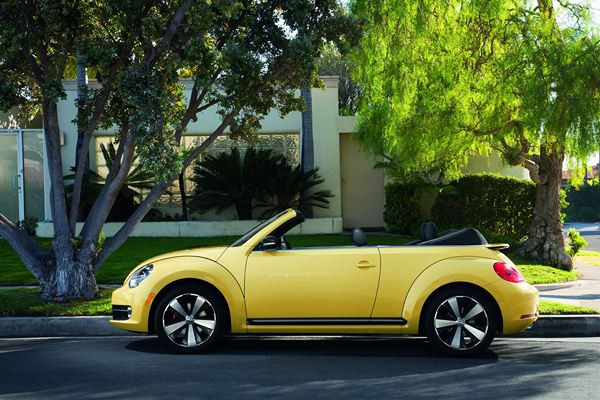 La nouvelle Volkswagen Coccinelle Cabriolet commercialisée à partir de 20 890 euros