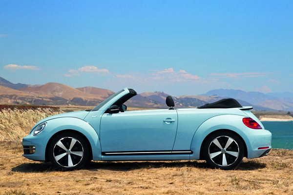 La nouvelle Volkswagen Coccinelle Cabriolet commercialisée à partir de 20 890 euros