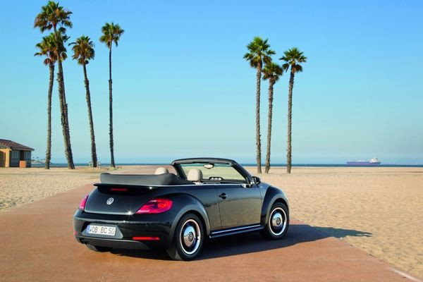 La nouvelle Volkswagen Coccinelle Cabriolet commercialisée à partir de 20 890 euros