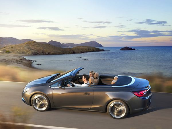 Le grand cabriolet quatre places Opel Cascada commercialisé à partir de 29 900 euros