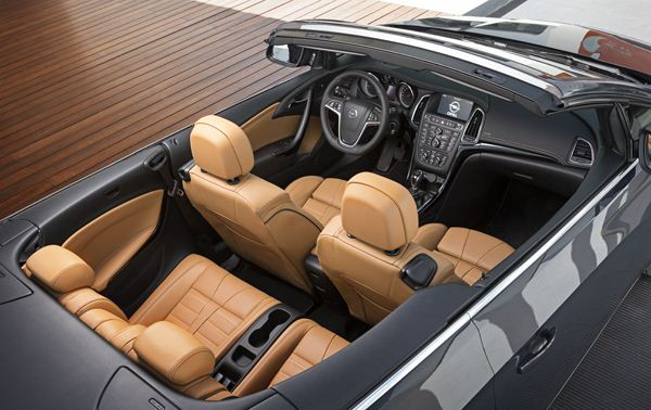 Le grand cabriolet quatre places Opel Cascada commercialisé à partir de 29 900 euros