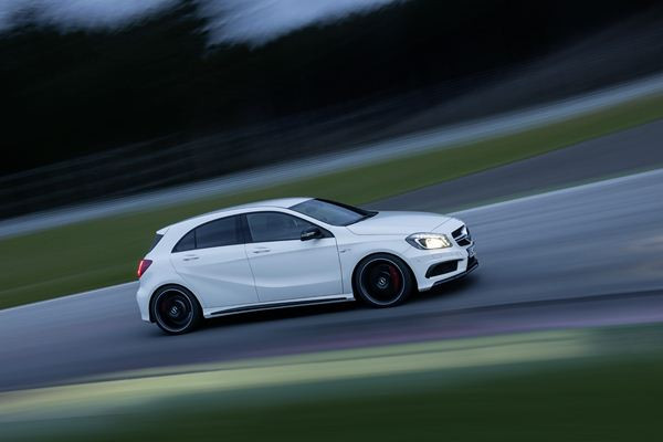 La Mercedes Classe A en mode AMG avec un moteur turbo de 360 ch