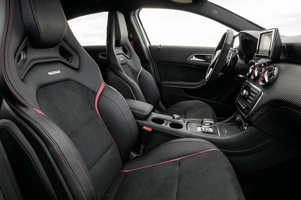 La Mercedes Classe A en mode AMG avec un moteur turbo de 360 ch