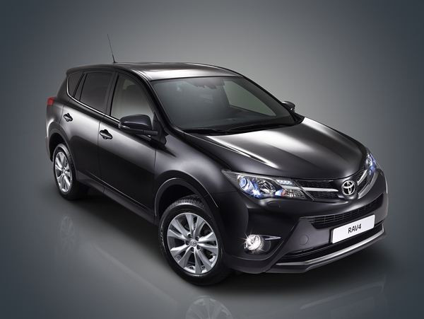 La quatrième génération du Toyota RAV4 entre en piste
