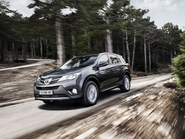 La quatrième génération du Toyota RAV4 entre en piste