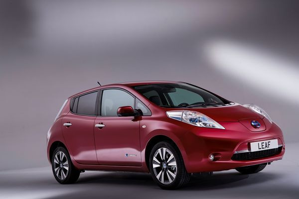 La Nissan Leaf électrique s’offre plus de 100 modifications fondées sur l'expérience client