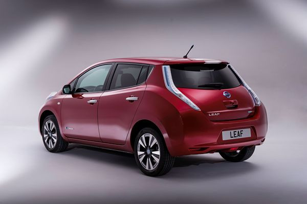 La Nissan Leaf électrique s’offre plus de 100 modifications fondées sur l'expérience client