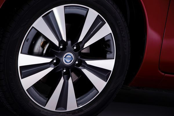 La Nissan Leaf électrique s’offre plus de 100 modifications fondées sur l'expérience client