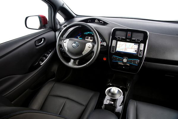 La Nissan Leaf électrique s’offre plus de 100 modifications fondées sur l'expérience client