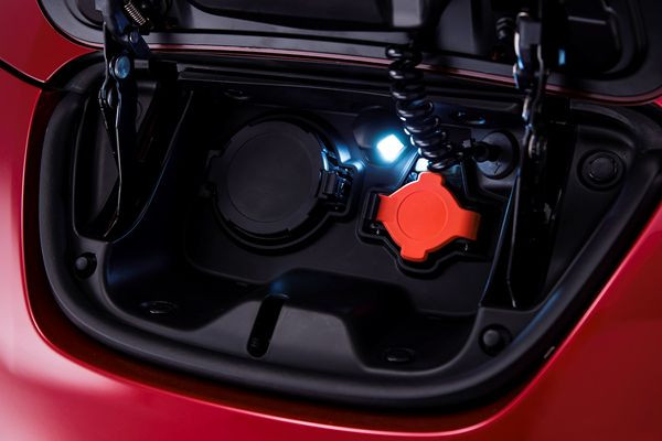 La Nissan Leaf électrique s’offre plus de 100 modifications fondées sur l'expérience client