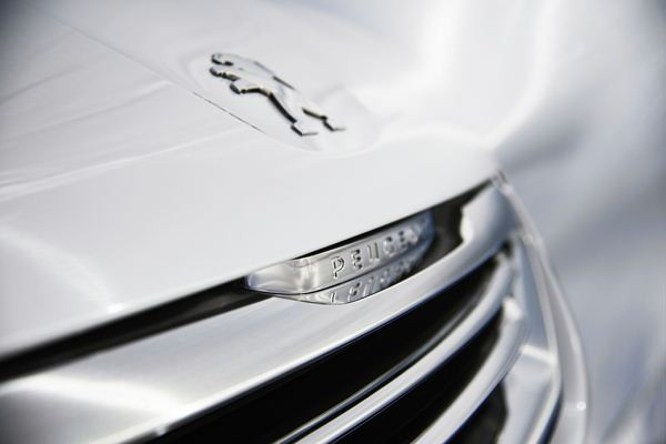 Le nouveau crossover urbain Peugeot 2008 commercialisé à partir de 15 200 euros