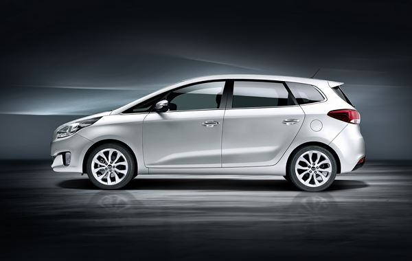 Le nouveau monospace compact Kia Carens commercialisé à partir de 21 600 euros