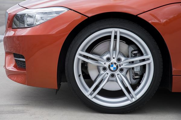 Un nouveau roadster BMW Z4 au regard aiguisé