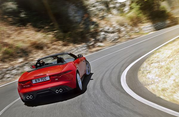 Un cabriolet sport Jaguar F-Type aux performances de haut niveau