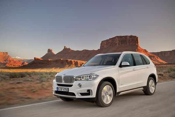 La troisième génération de la BMW X5 affiche un design tout en puissance