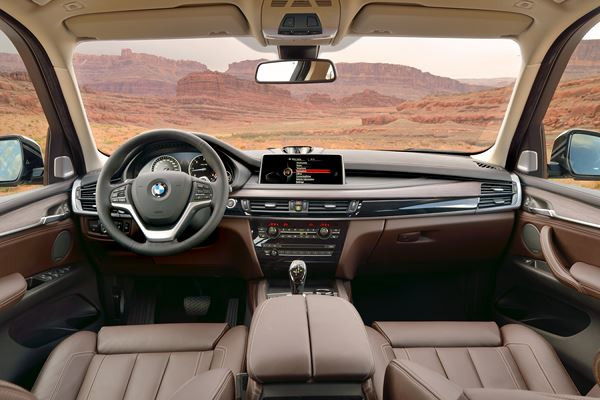 La troisième génération de la BMW X5 affiche un design tout en puissance