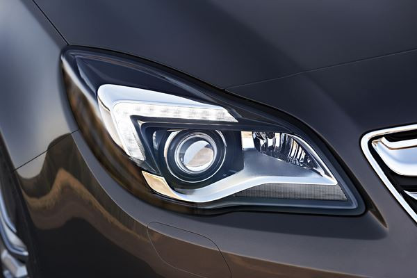 L'Opel Insignia s'offre des retouches esthétiques et des nouveaux moteurs